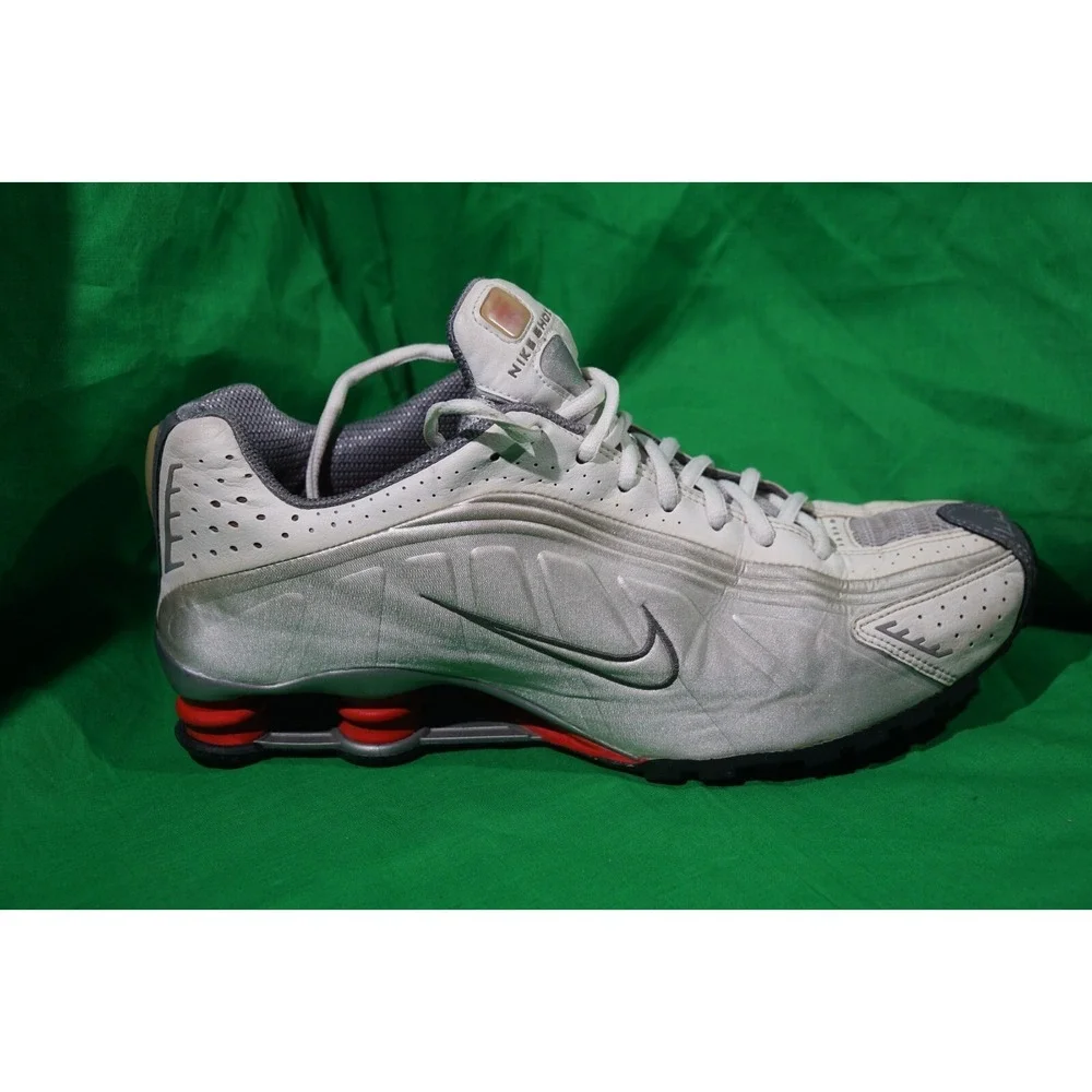 Nike Shox R4 Silver Comet Red Vintage Mens Sneakers US 12 - Picture 7 of 9